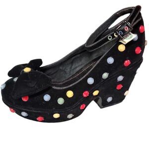 Vintage velvet polka dot with bow platform